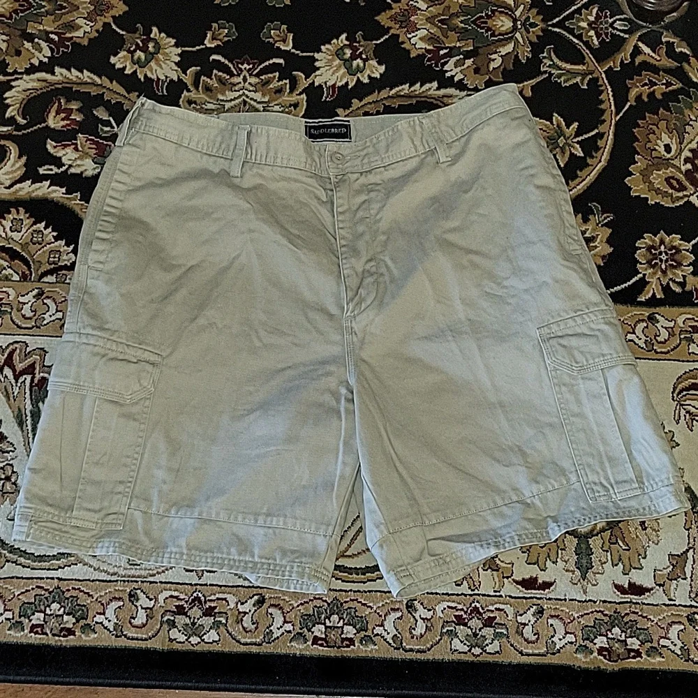 Saddlebred light tan Khaki cargo shorts 100% cotton 6 pockets size 40 Like New…